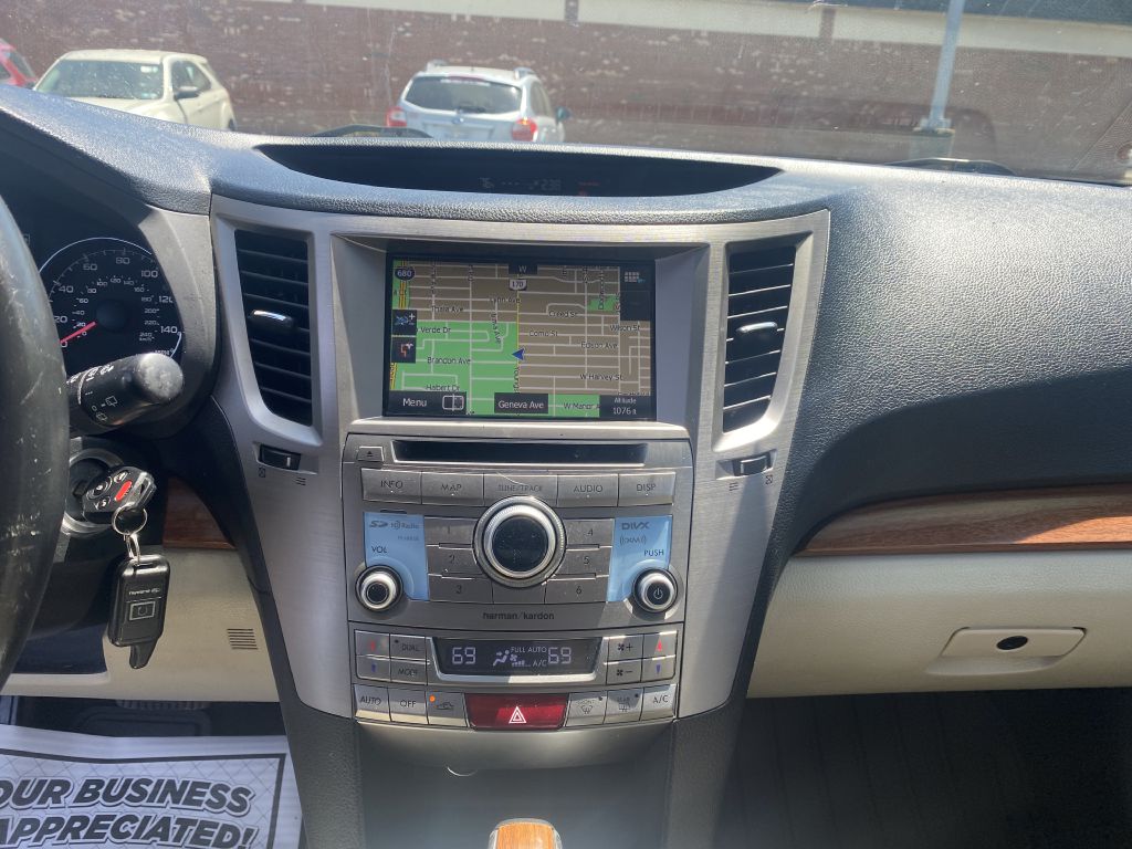 Photo 13 of this SUBARU OUTBACK