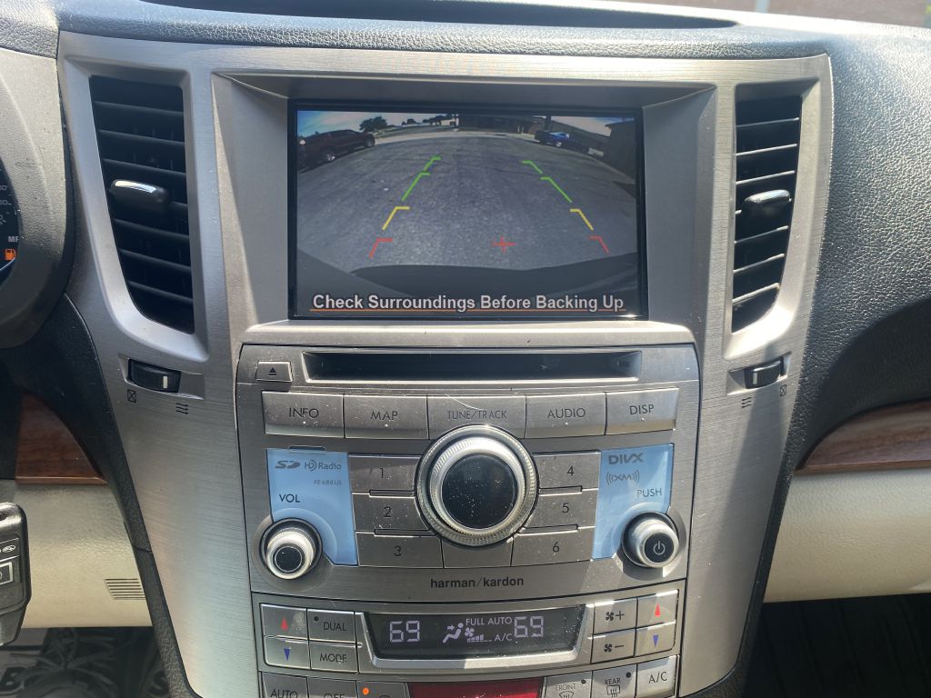 Photo 27 of this SUBARU OUTBACK