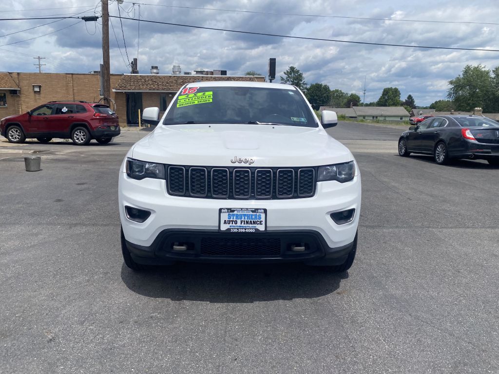 Photo 2 of this JEEP GRAND CHEROKEE
