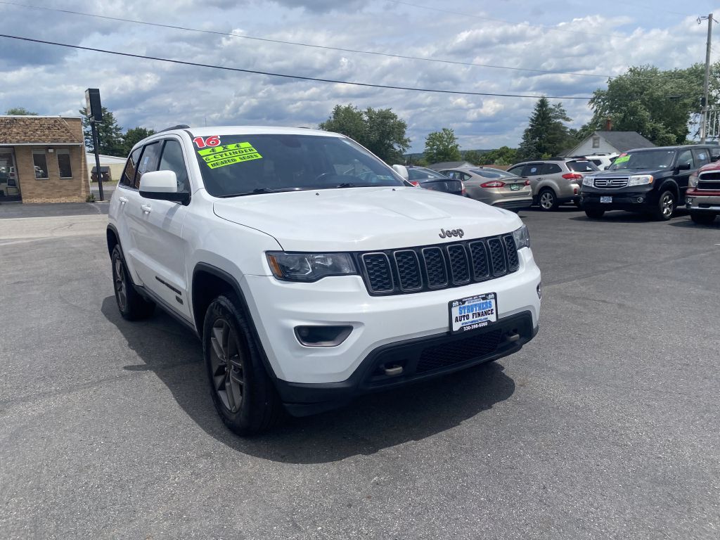 Photo 3 of this JEEP GRAND CHEROKEE