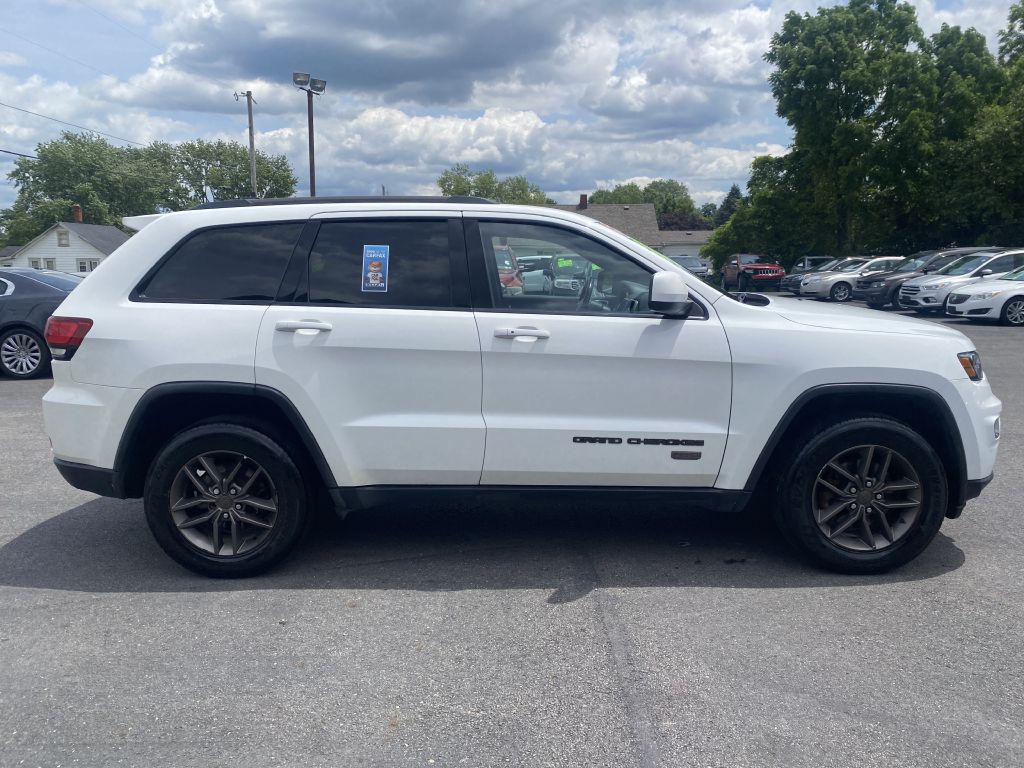 Photo 4 of this JEEP GRAND CHEROKEE