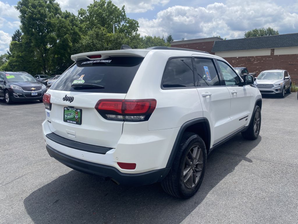 Photo 5 of this JEEP GRAND CHEROKEE