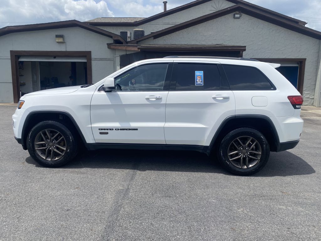 Photo 8 of this JEEP GRAND CHEROKEE