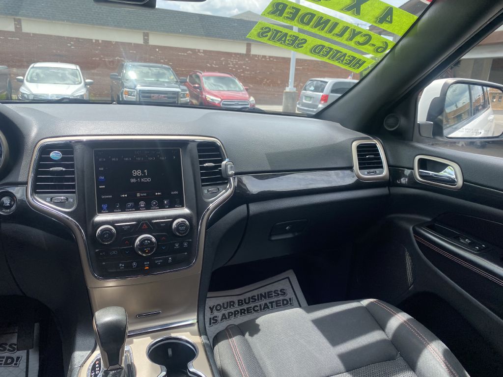 Photo 11 of this JEEP GRAND CHEROKEE