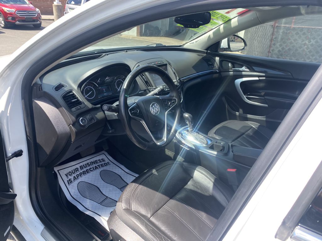 Photo 14 of this BUICK REGAL
