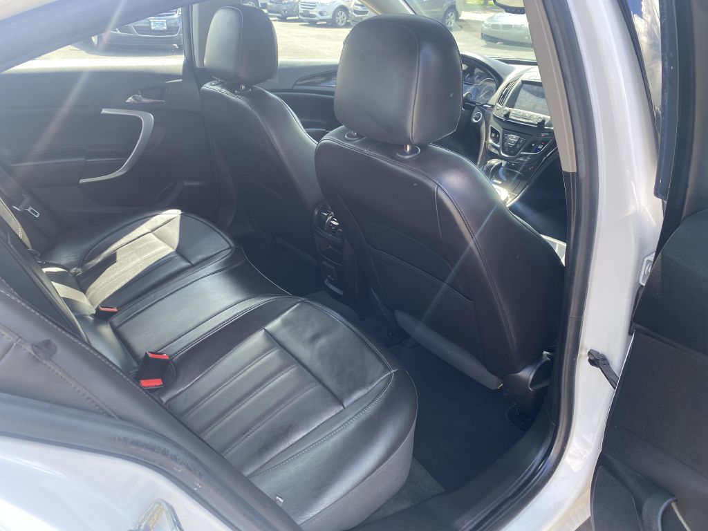 Photo 16 of this BUICK REGAL