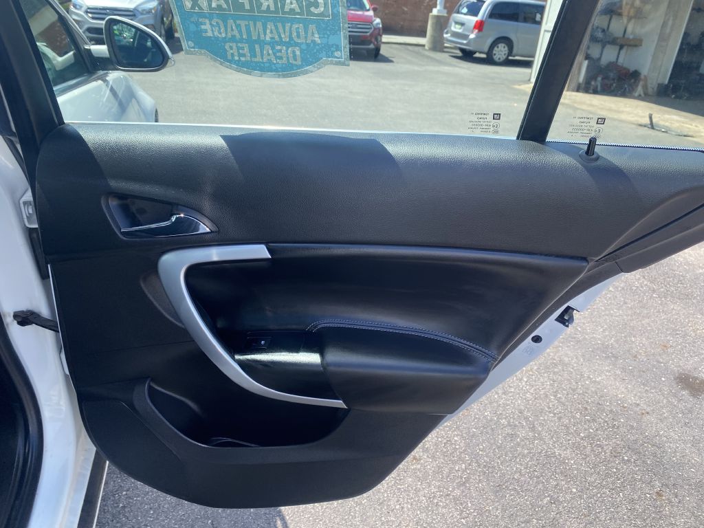 Photo 21 of this BUICK REGAL