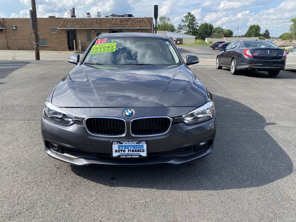 Photo 2 of this BMW 320