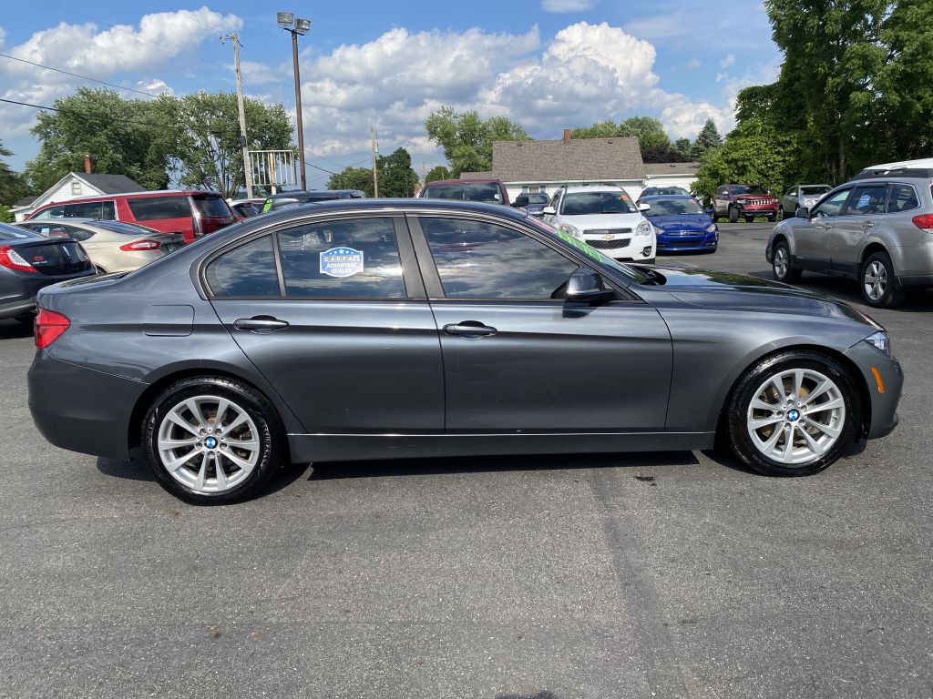 Photo 4 of this BMW 320