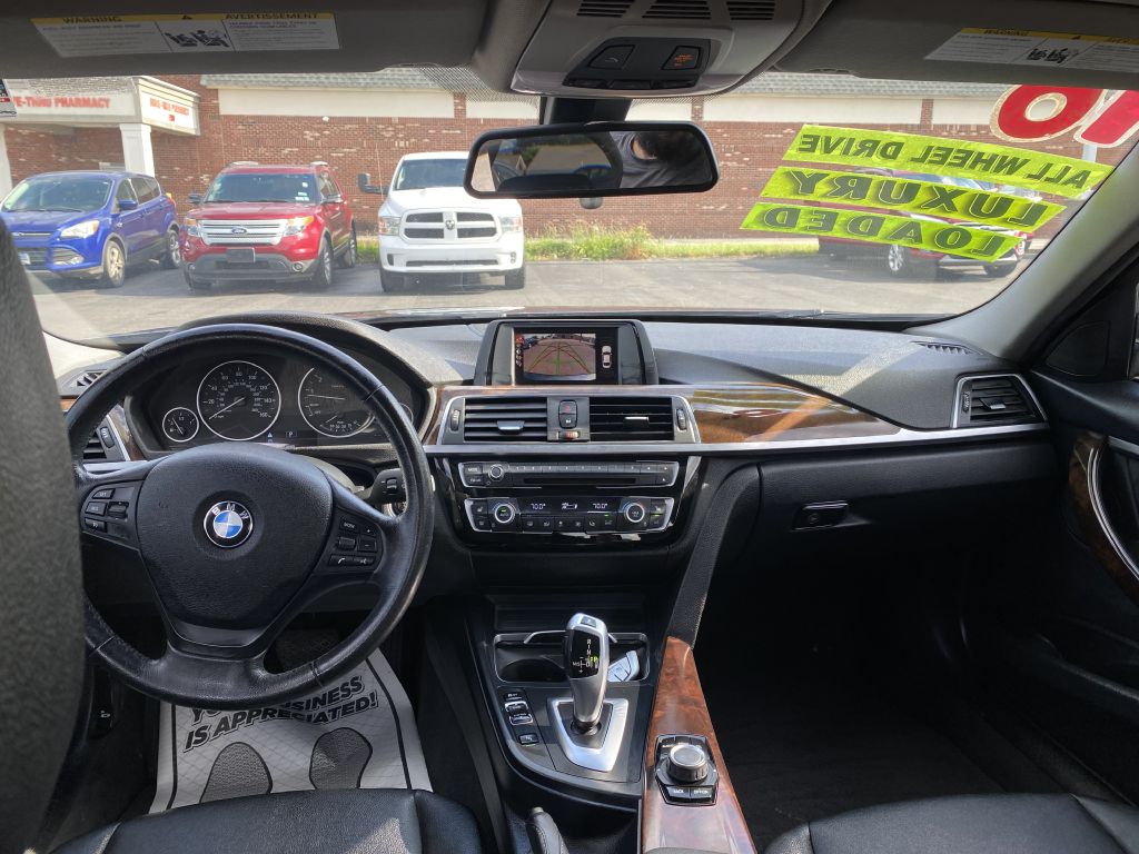 Photo 9 of this BMW 320