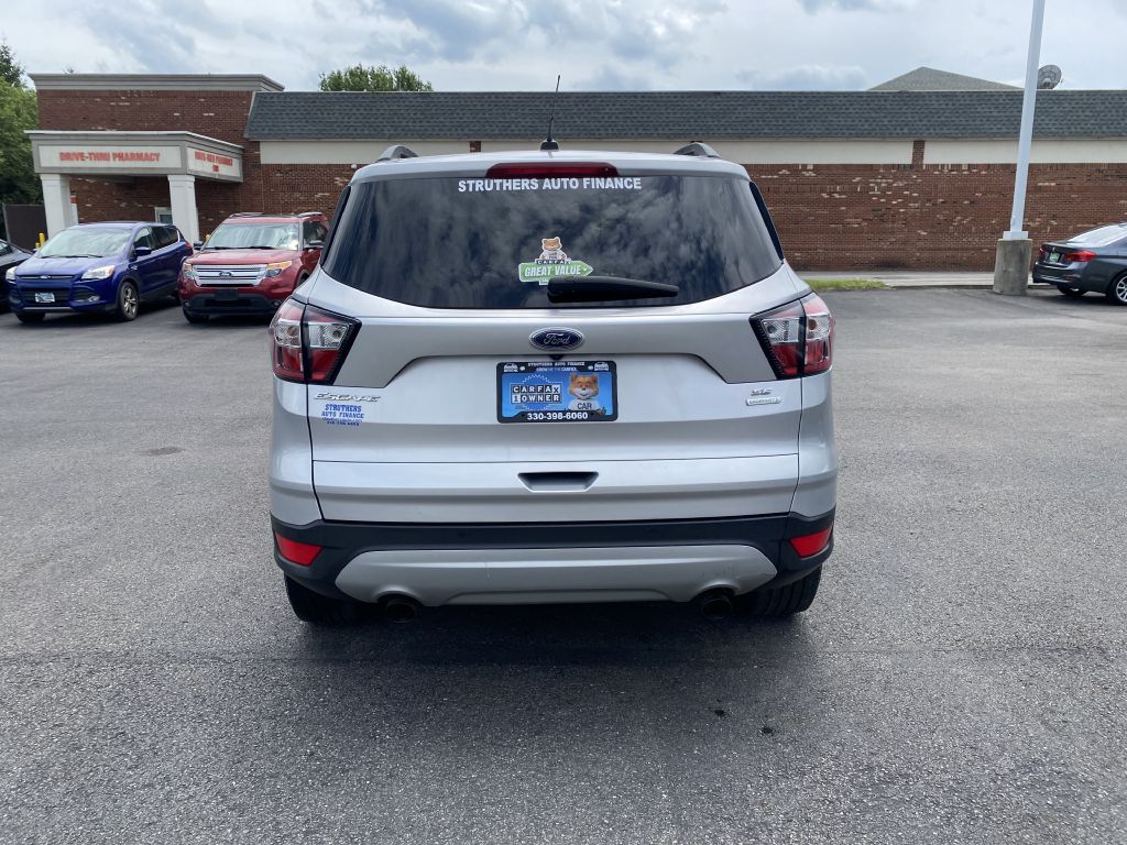 Photo 6 of this FORD ESCAPE
