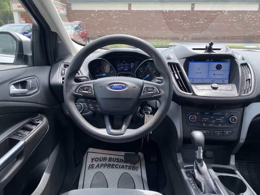 Photo 10 of this FORD ESCAPE