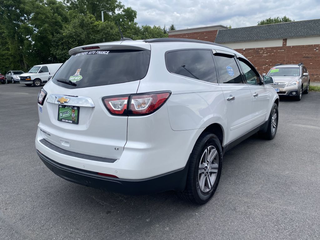 Photo 5 of this CHEVROLET TRAVERSE