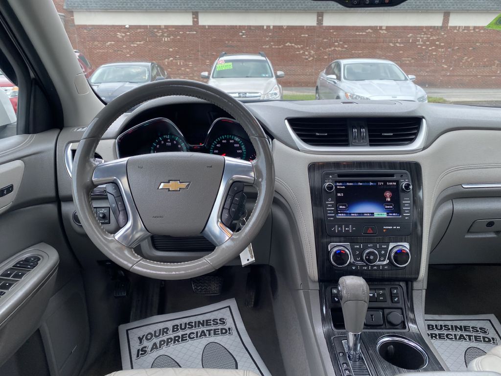 Photo 10 of this CHEVROLET TRAVERSE