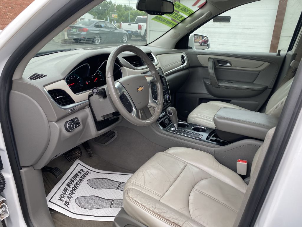 Photo 14 of this CHEVROLET TRAVERSE
