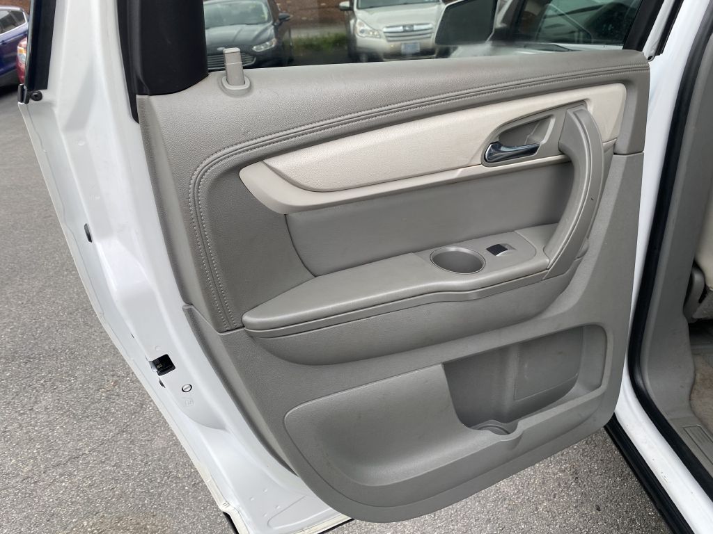 Photo 22 of this CHEVROLET TRAVERSE