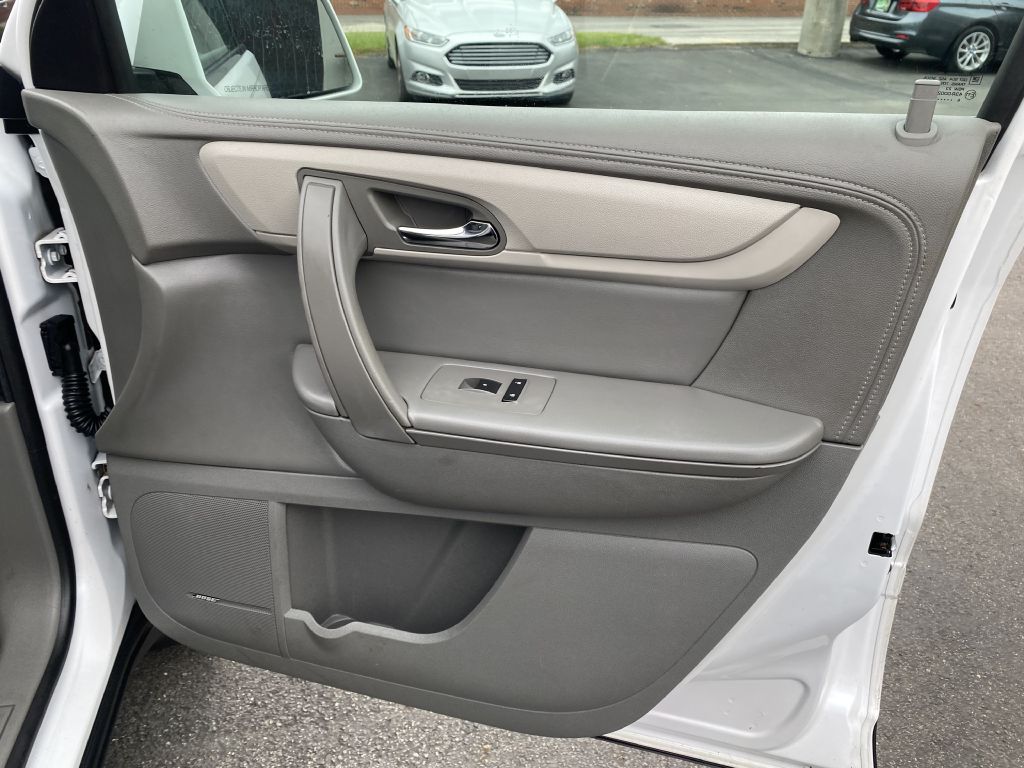 Photo 24 of this CHEVROLET TRAVERSE