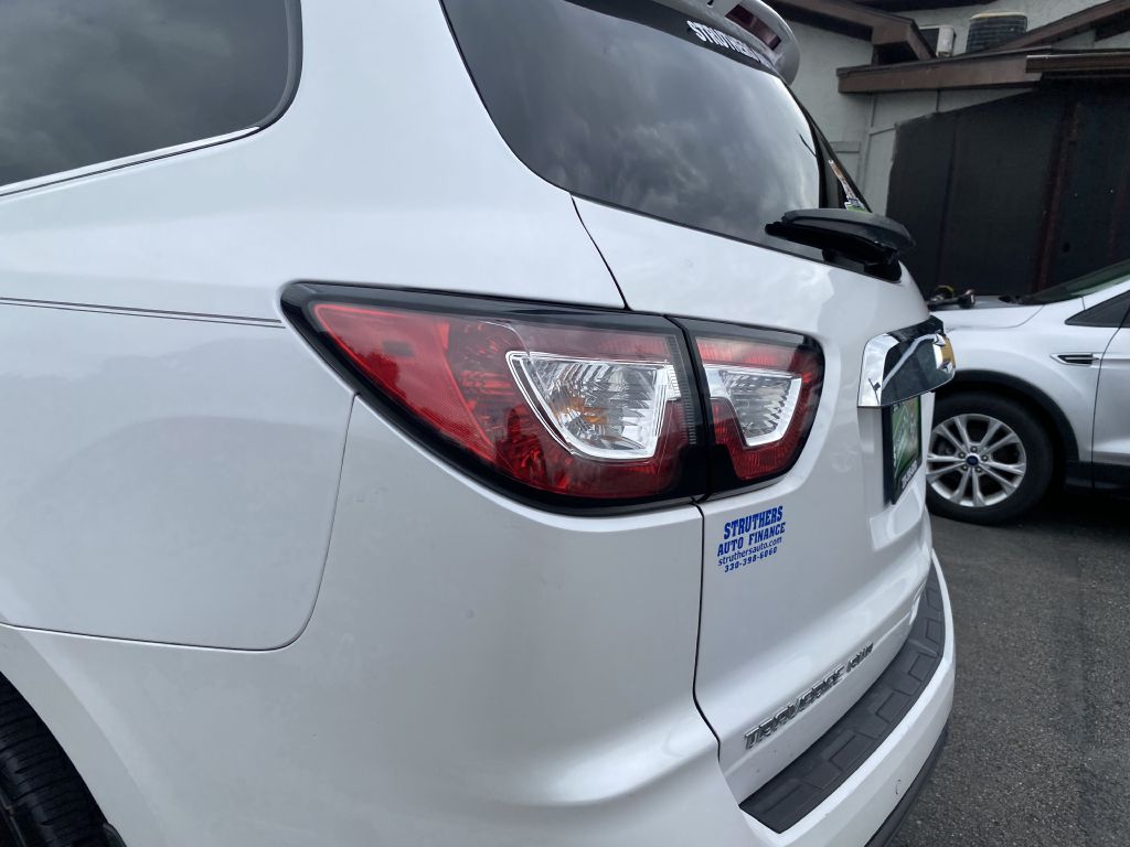 Photo 27 of this CHEVROLET TRAVERSE