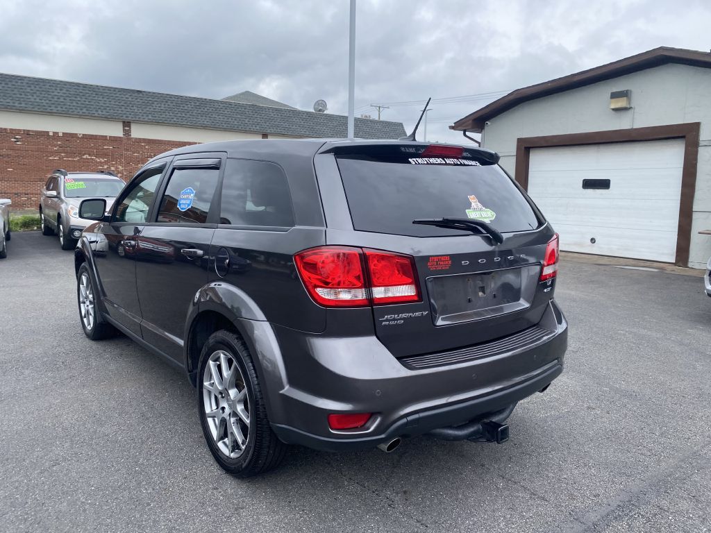Photo 7 of this DODGE JOURNEY