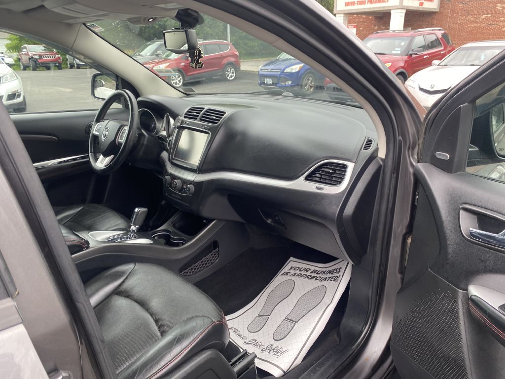 Photo 19 of this DODGE JOURNEY