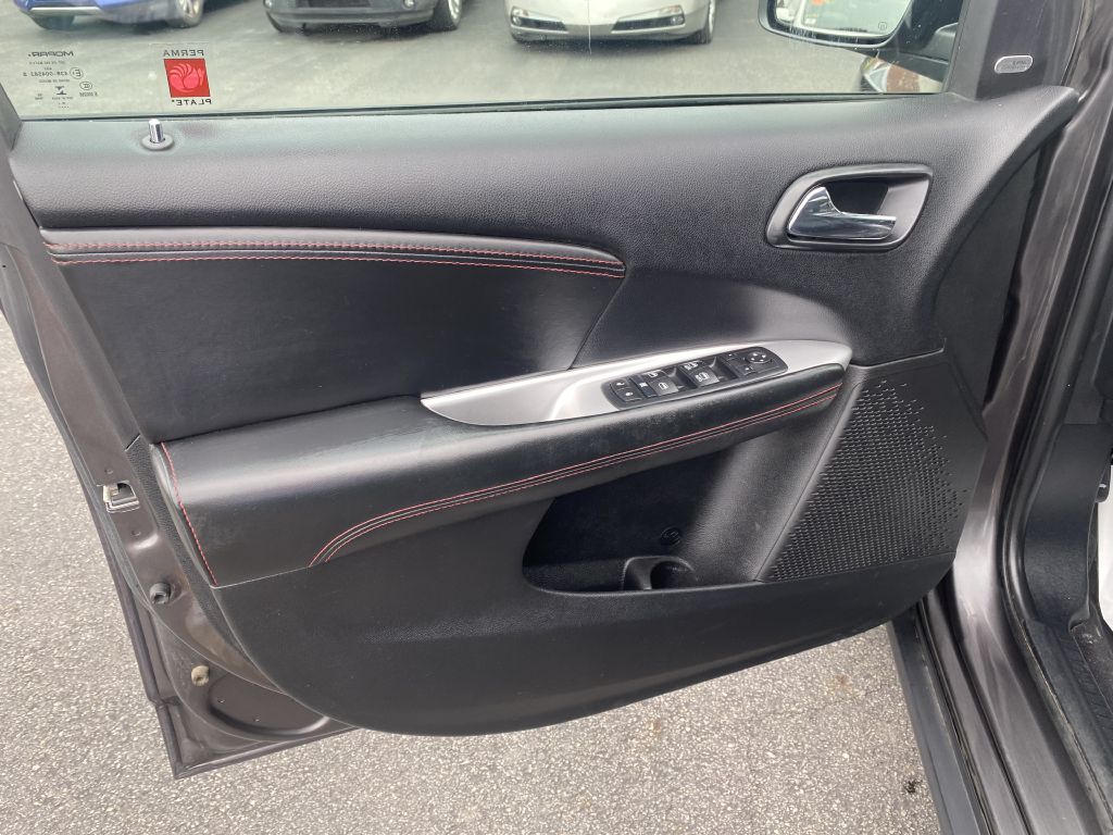 Photo 21 of this DODGE JOURNEY