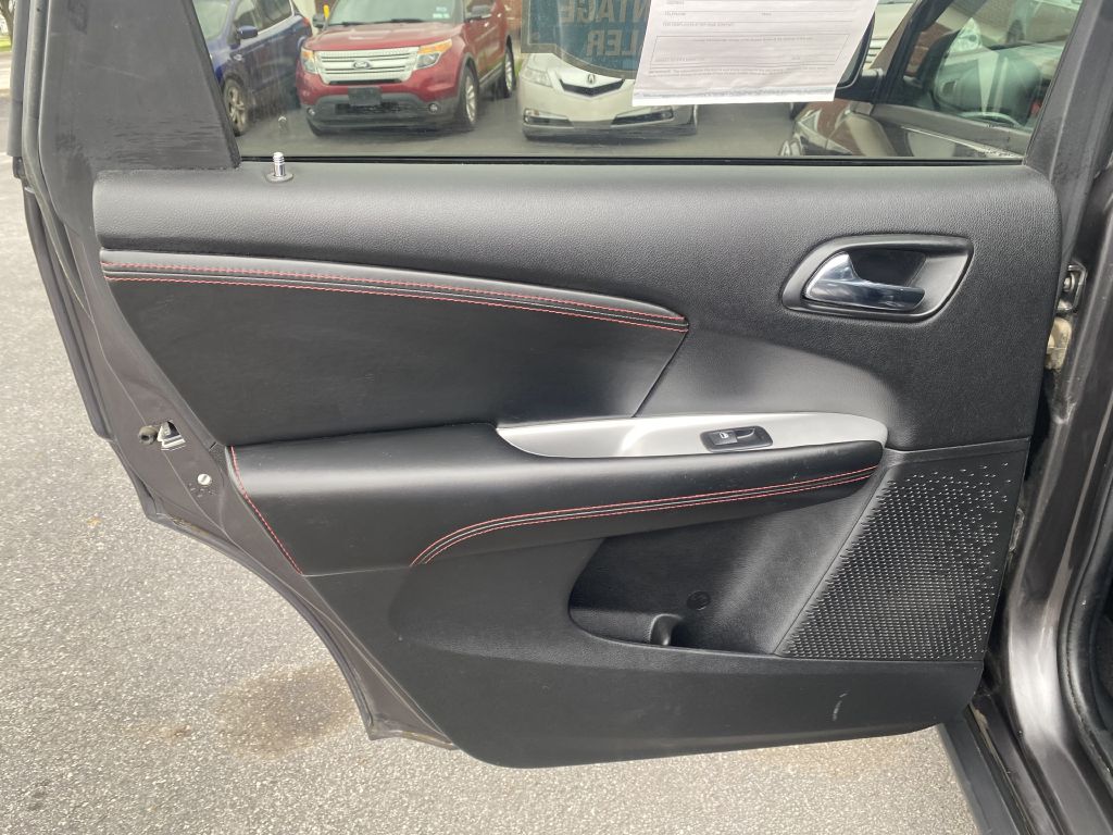 Photo 22 of this DODGE JOURNEY