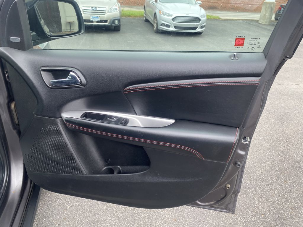Photo 24 of this DODGE JOURNEY