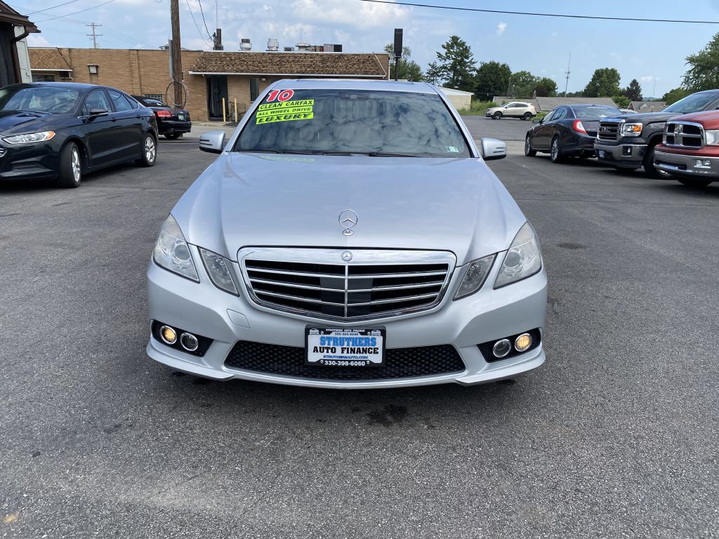 Photo 2 of this MERCEDES-BENZ E-CLASS