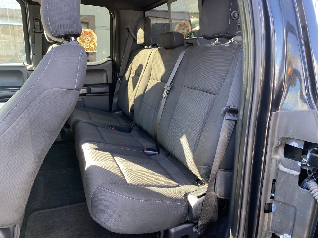Photo 15 of this FORD F150