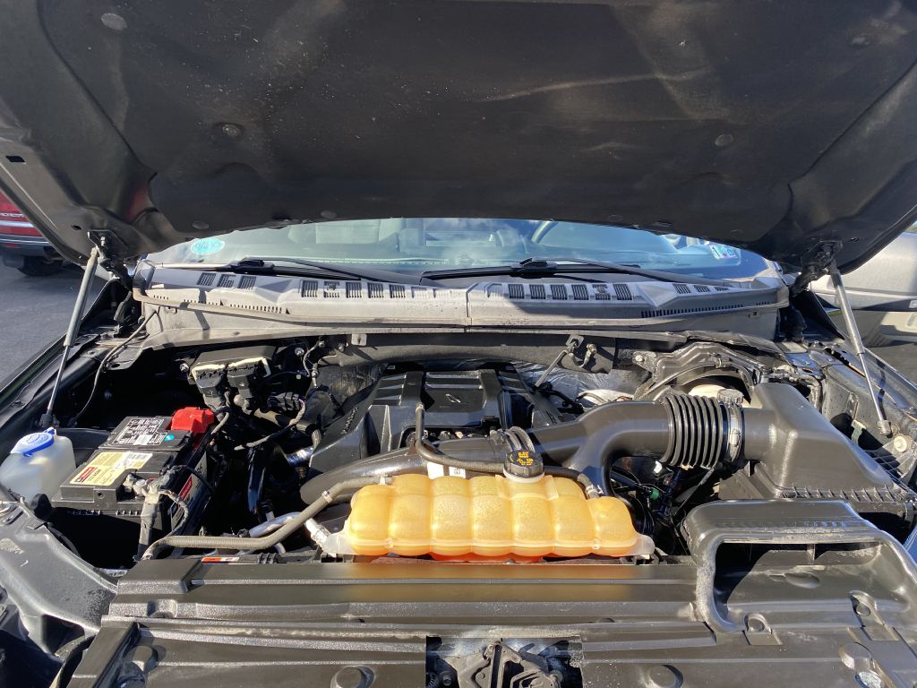 Photo 23 of this FORD F150