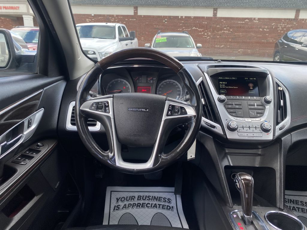 Photo 10 of this GMC TERRAIN