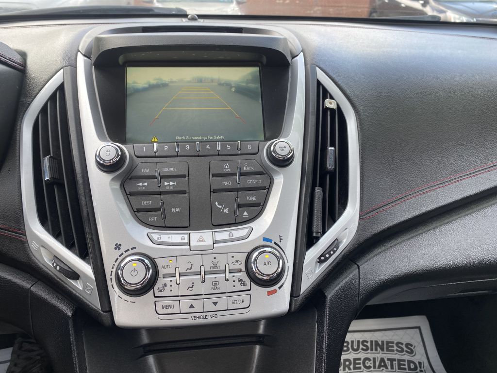 Photo 27 of this GMC TERRAIN