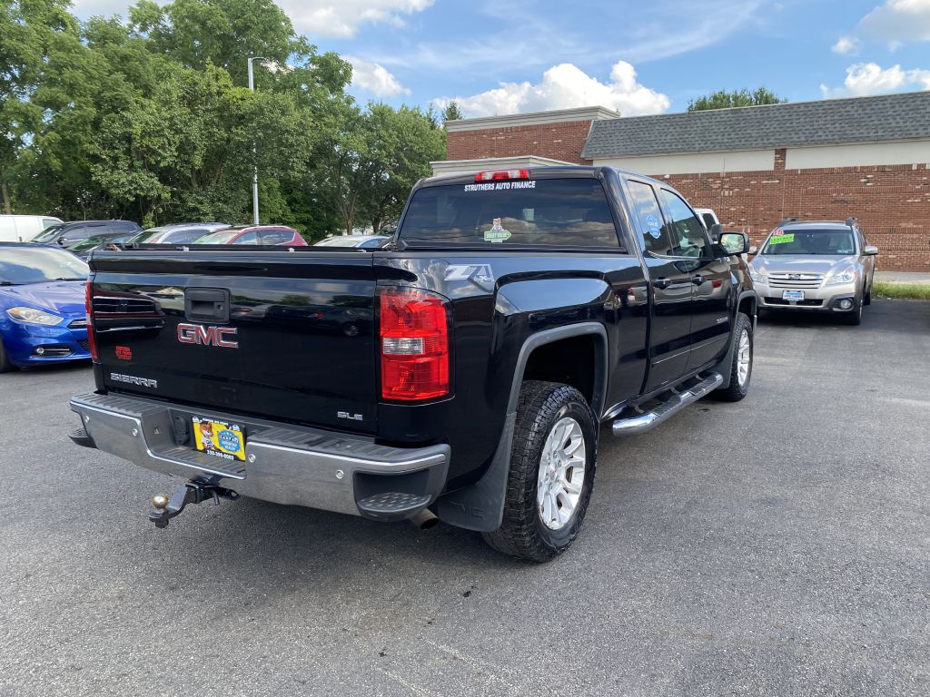 Photo 5 of this GMC SIERRA