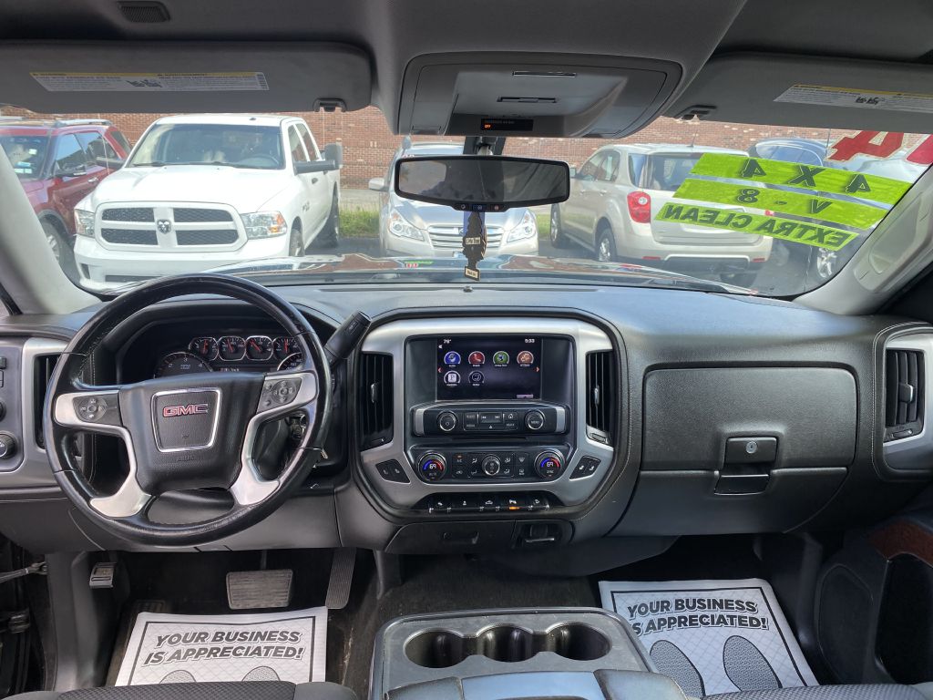 Photo 9 of this GMC SIERRA