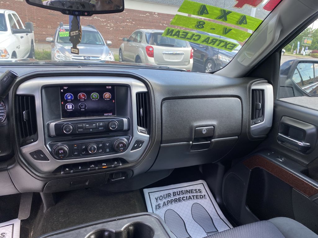 Photo 11 of this GMC SIERRA