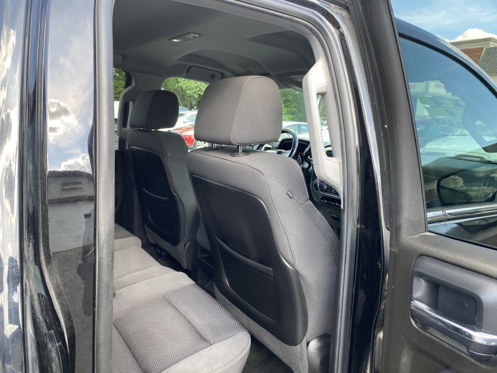 Photo 15 of this GMC SIERRA