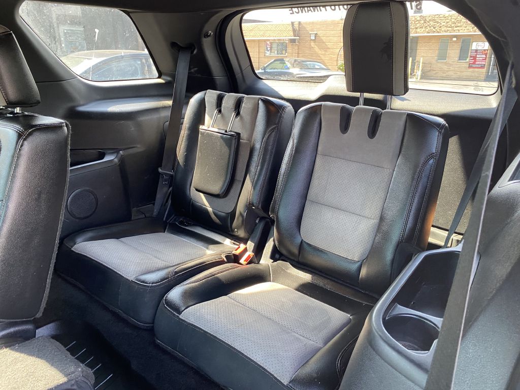 Photo 16 of this FORD EXPLORER