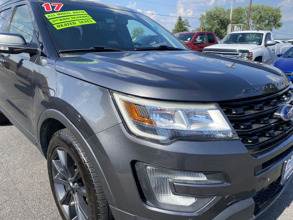 Photo 26 of this FORD EXPLORER