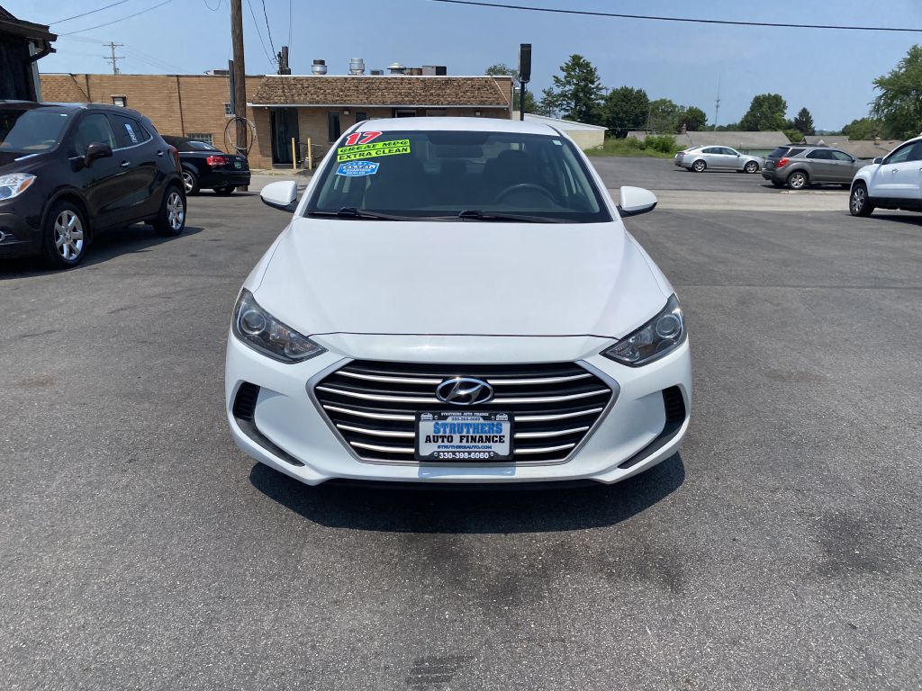Photo 2 of this HYUNDAI ELANTRA