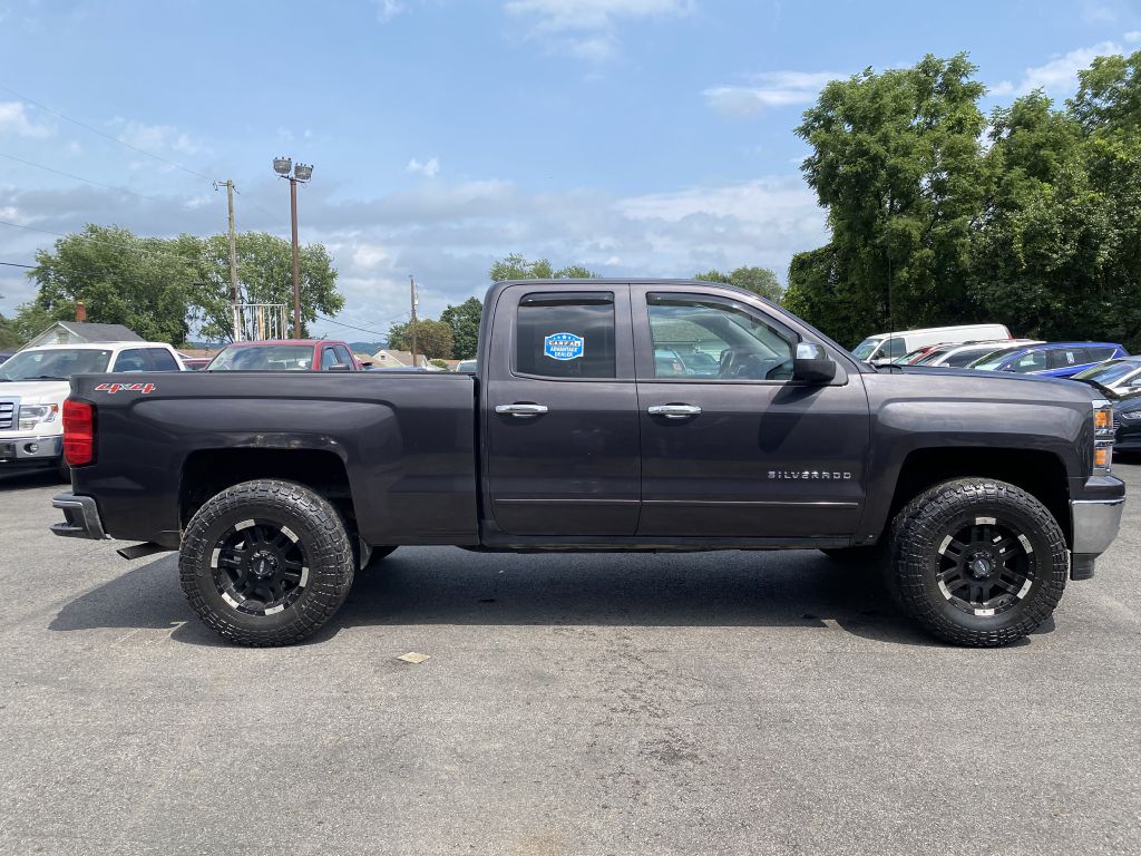 Photo 4 of this CHEVROLET SILVERADO 1500