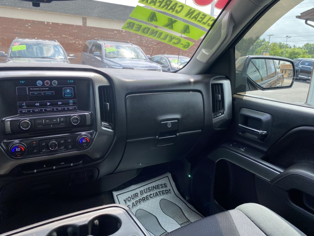 Photo 11 of this CHEVROLET SILVERADO 1500