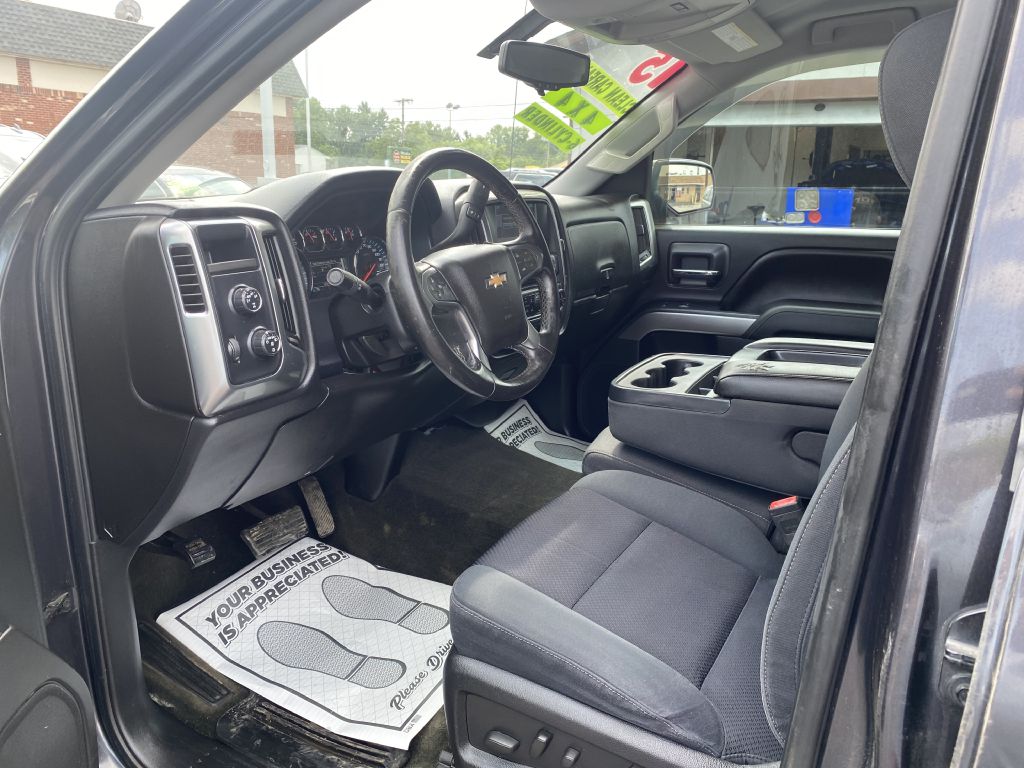 Photo 14 of this CHEVROLET SILVERADO 1500