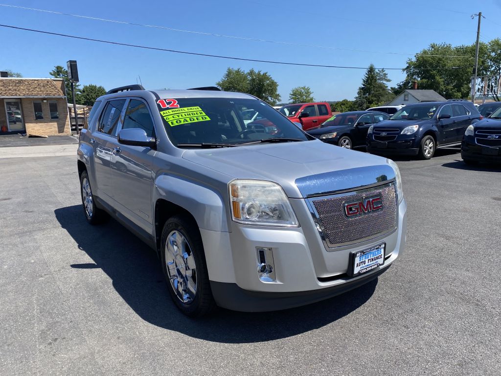 Photo 3 of this GMC TERRAIN