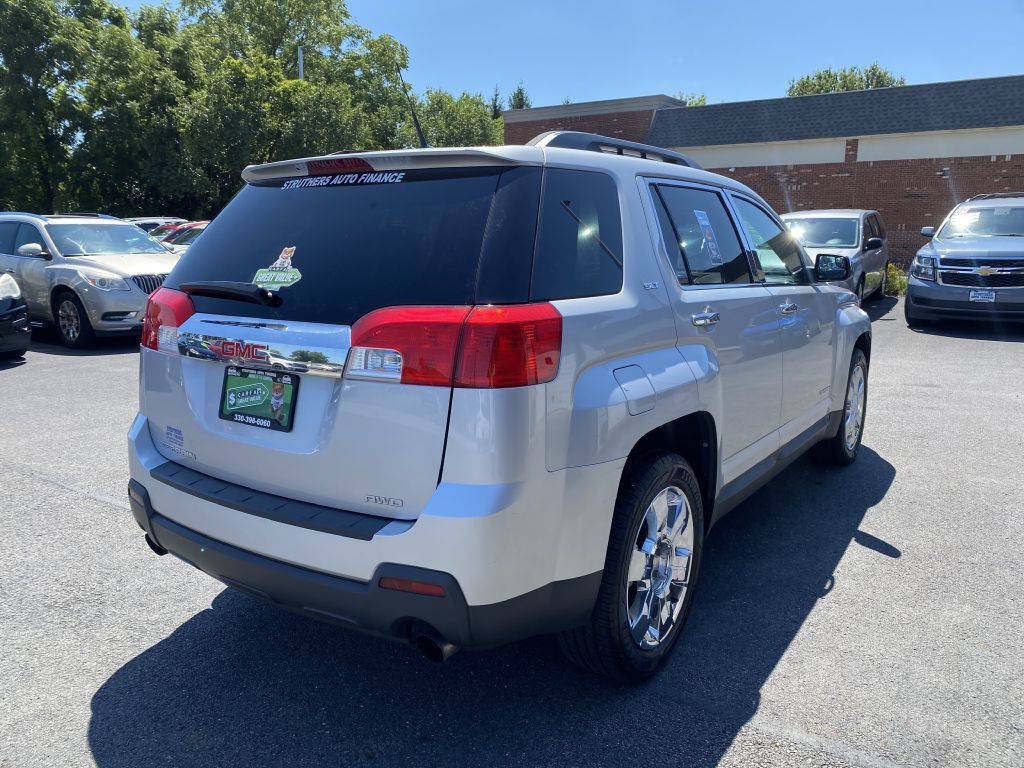 Photo 5 of this GMC TERRAIN