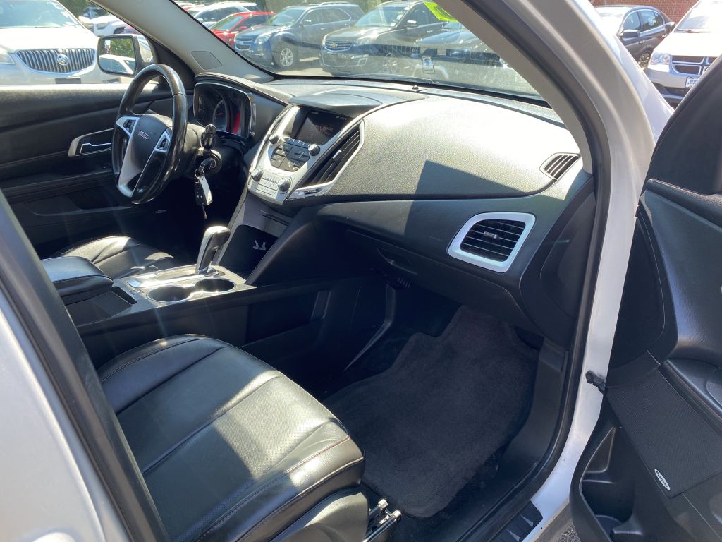 Photo 18 of this GMC TERRAIN