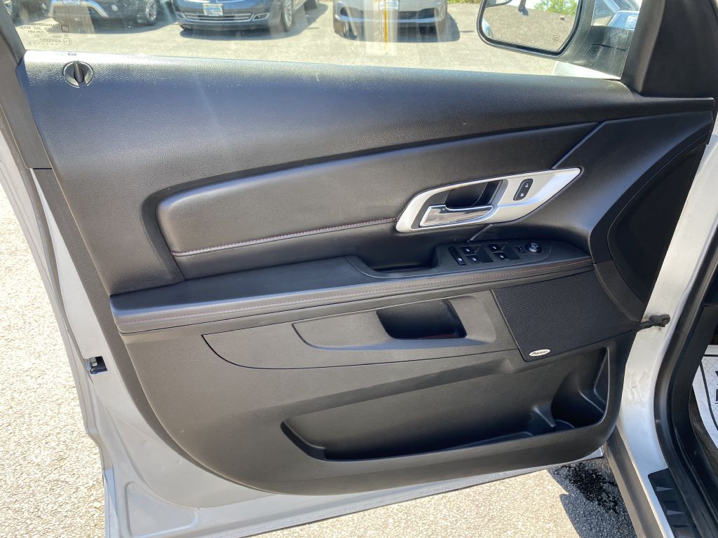 Photo 20 of this GMC TERRAIN