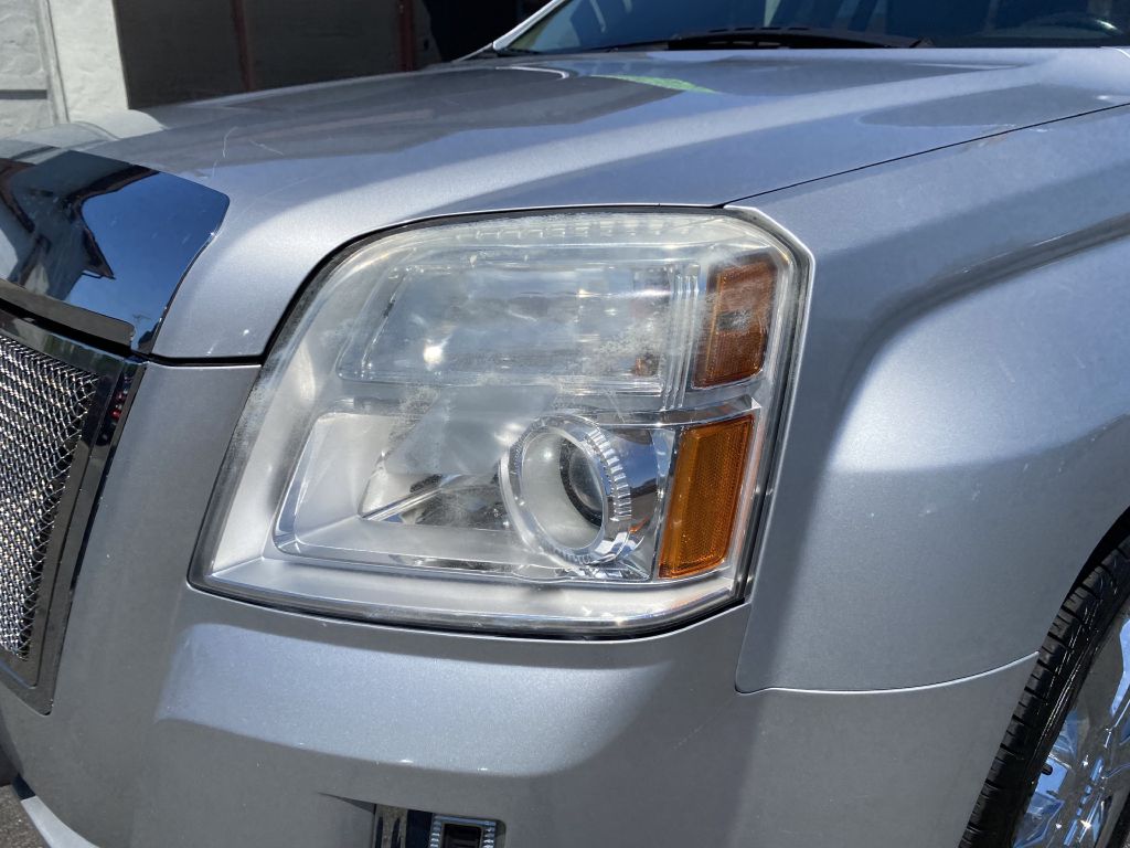 Photo 25 of this GMC TERRAIN