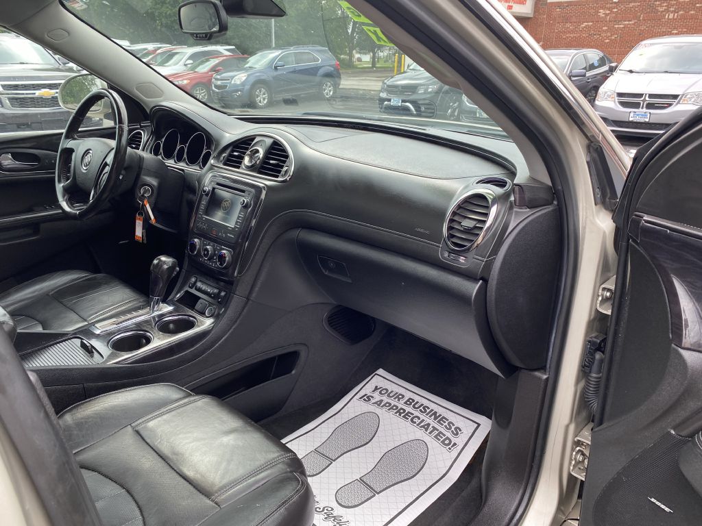 Photo 19 of this BUICK ENCLAVE