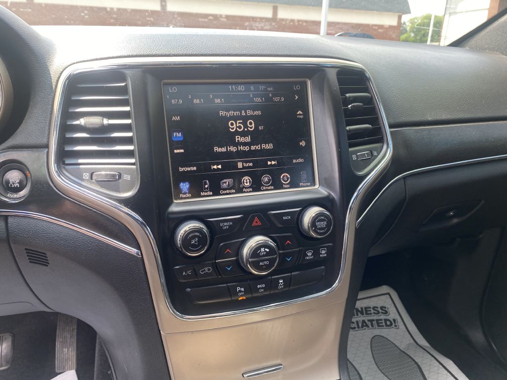 Photo 13 of this JEEP GRAND CHEROKEE