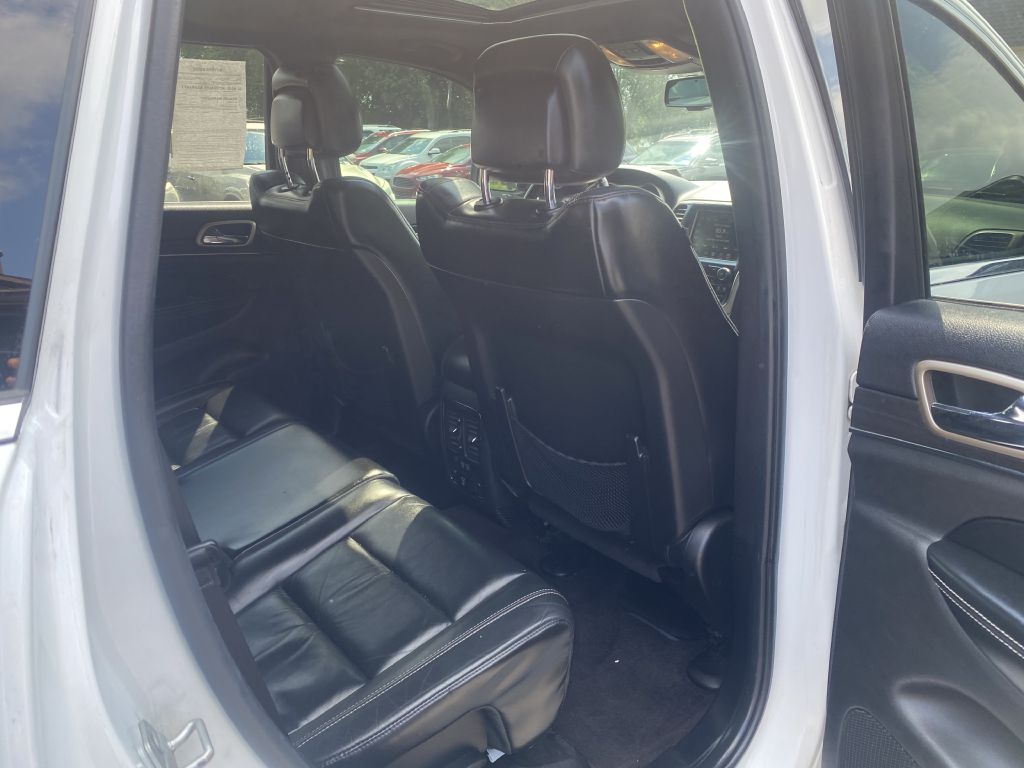 Photo 17 of this JEEP GRAND CHEROKEE